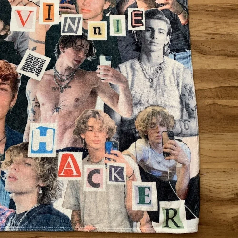 Vinnie Hacker Fleece Throw Blanket 38” x 50” All Over Print Rare